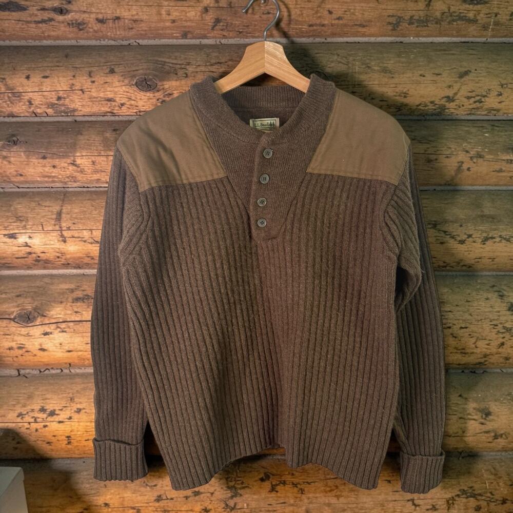 LL Bean Men's Medium Brown 100% Merino Lambswool Commando Henley L/S Sweater
